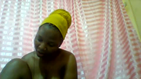 Snapshot of camillah_sweet chatting on April 2026 06:25:02 AM camillah_sweet online show from April 2026 06:25:02 AM