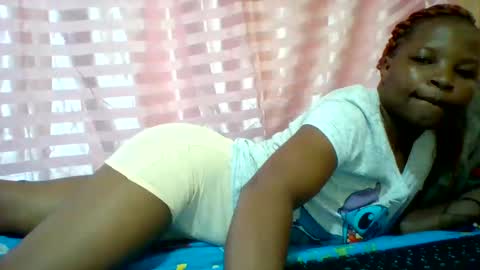 Snapshot of camillah_sweet chatting on April 2026 08:18:02 AM camillah_sweet online show from April 2026 08:18:02 AM