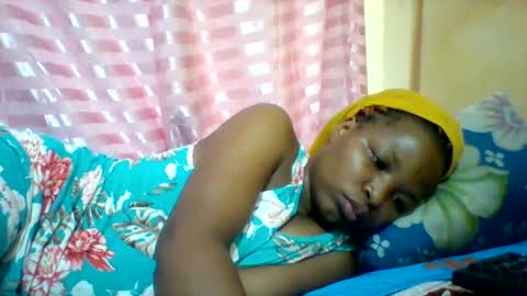Snapshot of camillah_sweet chatting on April 2026 07:09:01 AM camillah_sweet online show from April 2026 07:09:01 AM