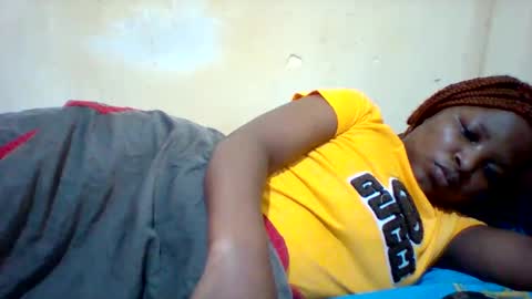 Snapshot of camillah_sweet chatting on May 2026 08:30:01 AM camillah_sweet online show from May 2026 08:30:01 AM