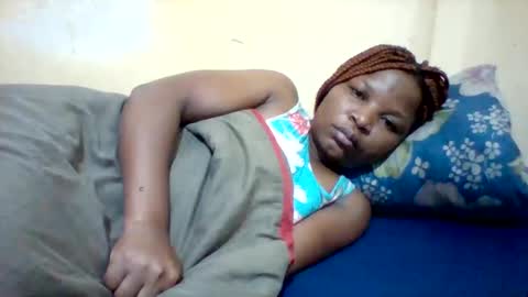 Snapshot of camillah_sweet chatting on May 2026 02:50:01 AM camillah_sweet online show from May 2026 02:50:01 AM