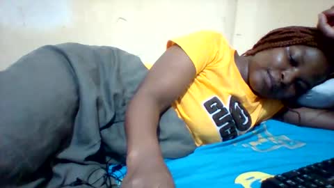 Snapshot of camillah_sweet chatting on May 2026 05:29:01 PM camillah_sweet online show from May 2026 05:29:01 PM
