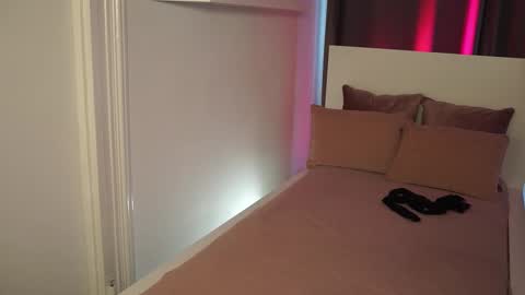 Snapshot of camilleeamour chatting on February 2026 09:02:01 AM camilleeamour online show from February 2026 09:02:01 AM