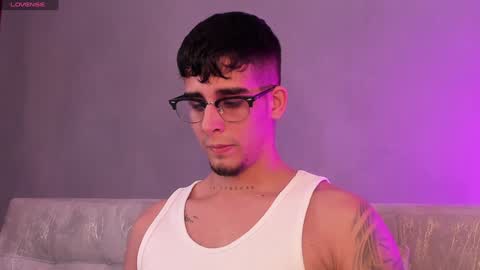 Snapshot of camilo_ospina_ chatting on January 2025 04:55:01 AM INDEPENDENT MODEL online show from January 2025 04:55:01 AM