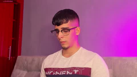 Snapshot of camilo_ospina_ chatting on January 2025 05:23:01 AM INDEPENDENT MODEL online show from January 2025 05:23:01 AM