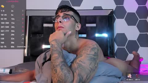 Snapshot of camilo_ospina_ chatting on February 2025 06:04:01 AM INDEPENDENT MODEL online show from February 2025 06:04:01 AM