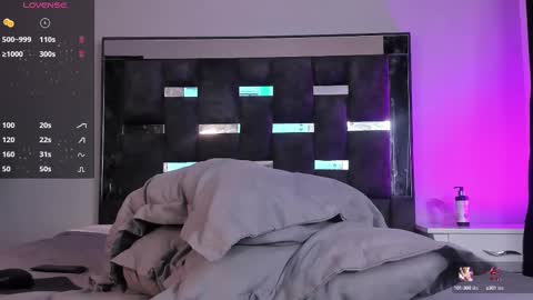 Snapshot of camilo_ospina_ chatting on February 2025 05:01:01 AM INDEPENDENT MODEL online show from February 2025 05:01:01 AM