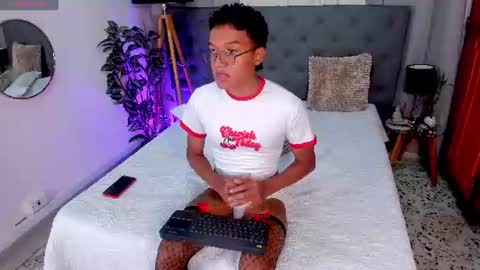 camilo_santoss online show from July 2026 12:44:01 PM