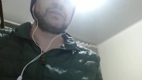 Snapshot of camiloking17 chatting on December 2024 09:47:02 AM camilo online show from December 2024 09:47:02 AM