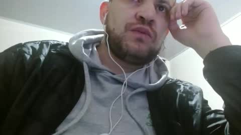 Snapshot of camiloking17 chatting on September 2025 05:18:01 AM camilo online show from September 2025 05:18:01 AM