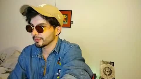 Snapshot of camilosaennz chatting on November 2025 03:50:02 AM camilo online show from November 2025 03:50:02 AM