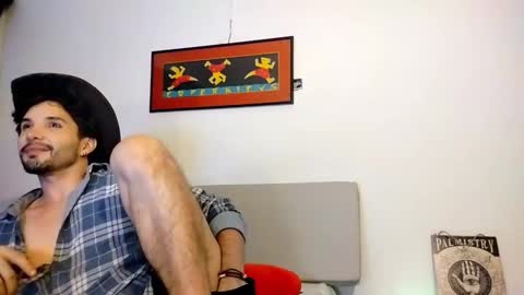 Snapshot of camilosaennz chatting on November 2025 05:40:02 AM camilo online show from November 2025 05:40:02 AM