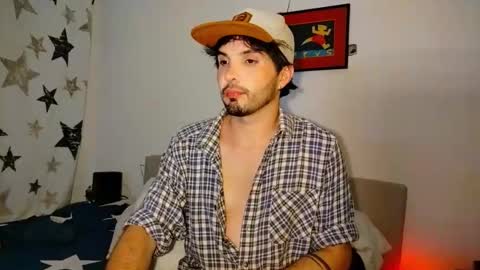 Snapshot of camilosaennz chatting on December 2025 03:55:01 AM camilo online show from December 2025 03:55:01 AM