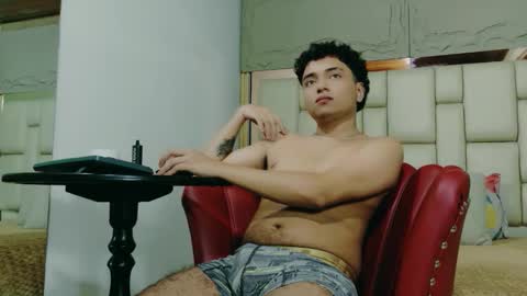 CamilowhiteS online show from March 2026 08:45:01 PM