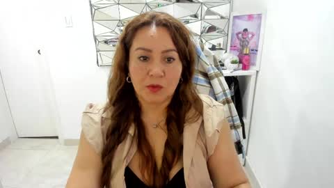 camixxx_m online show from April 2026 01:41:02 PM