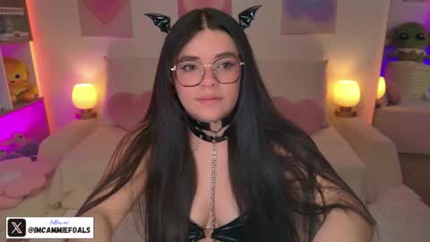 Snapshot of cammiefoalss chatting on January 2026 07:08:02 PM Lets reach 200 thumbs up online show from January 2026 07:08:02 PM