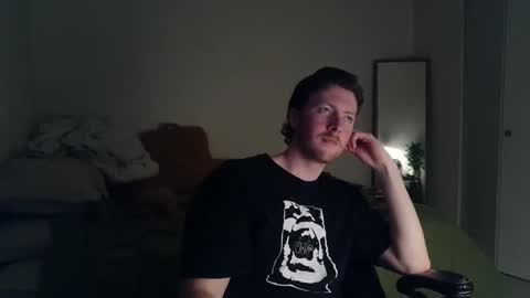 Snapshot of canadianstud18 chatting on January 2025 02:18:01 AM Devon online show from January 2025 02:18:01 AM