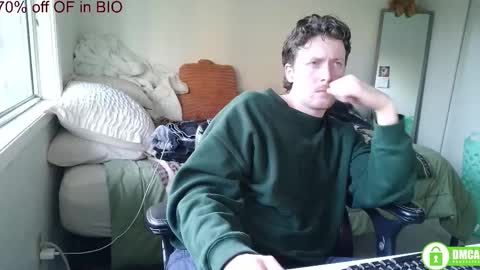 Snapshot of canadianstud18 chatting on February 2025 12:59:01 AM Devon online show from February 2025 12:59:01 AM