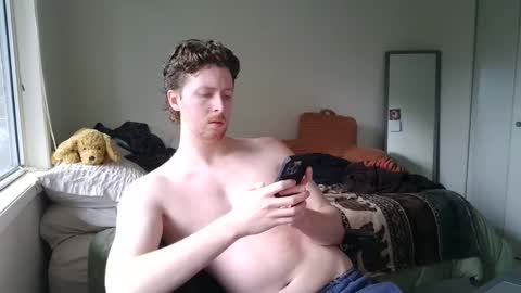 Snapshot of canadianstud18 chatting on February 2025 06:02:02 PM Devon online show from February 2025 06:02:02 PM