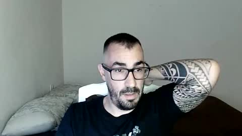 Snapshot of canario2388 chatting on May 2026 05:31:02 PM canario2388 online show from May 2026 05:31:02 PM
