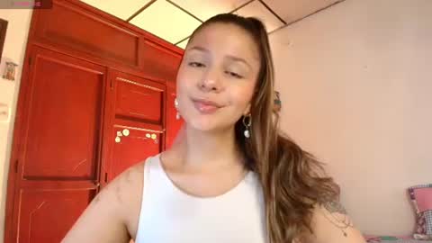 Candase online show from June 2026 08:11:01 PM