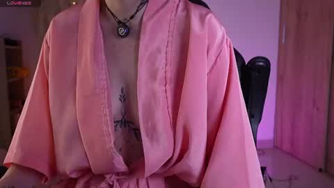 Snapshot of candiegilsonn chatting on July 2026 12:11:01 PM Candie Gilson online show from July 2026 12:11:01 PM