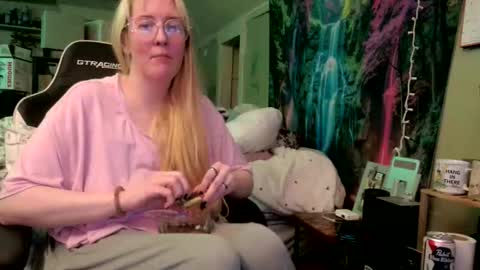 Candi online show from May 2026 06:47:01 PM