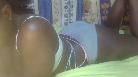 candy_ary online show from September 2025 04:29:02 PM