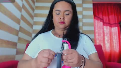 Candy  Brown online show from October 2025 12:39:02 PM