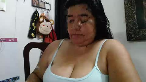 Snapshot of candy_candi chatting on February 2025 02:17:01 AM lucy online show from February 2025 02:17:01 AM