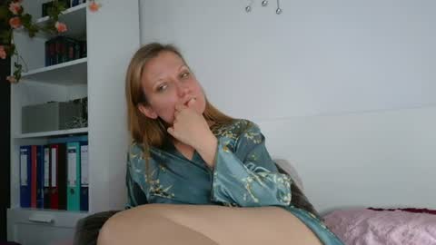 Candy Cougar online show from July 2026 07:44:02 AM