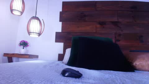 Snapshot of candy_feett chatting on April 2026 07:26:01 PM Jolie online show from April 2026 07:26:01 PM