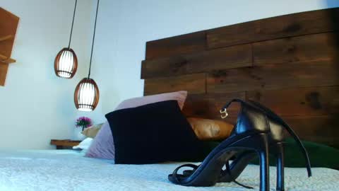 Snapshot of candy_feett chatting on May 2026 12:55:02 PM Jolie online show from May 2026 12:55:02 PM