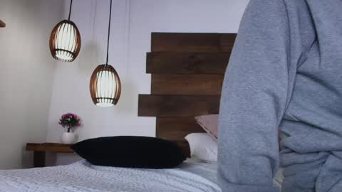 Snapshot of candy_feett chatting on May 2026 12:15:01 PM Jolie online show from May 2026 12:15:01 PM