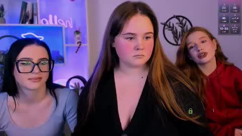 Snapshot of candy_flossie1 chatting on January 2026 07:19:02 PM candy flossie1 online show from January 2026 07:19:02 PM