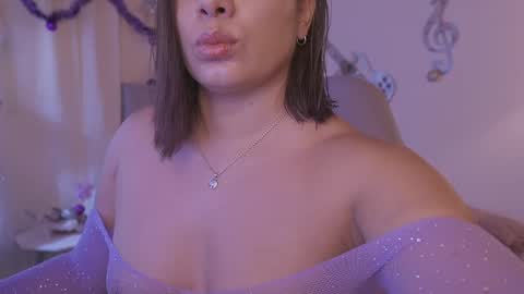 Snapshot of candy_li29 chatting on November 2025 03:06:01 AM Jamie online show from November 2025 03:06:01 AM