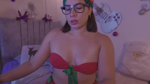 Snapshot of candy_li29 chatting on December 2025 02:05:02 AM Jamie online show from December 2025 02:05:02 AM