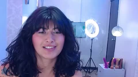 Snapshot of candy_lux_ chatting on February 2025 05:33:01 PM Candy online show from February 2025 05:33:01 PM