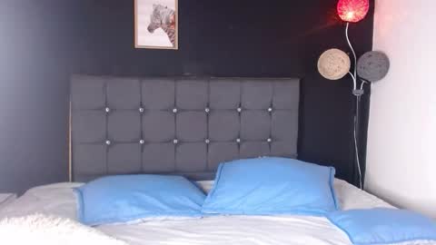 Snapshot of candy_lux_ chatting on September 2025 09:03:02 PM Candy online show from September 2025 09:03:02 PM