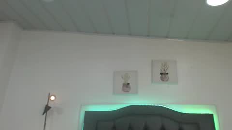 Snapshot of candy_lux_ chatting on October 2025 07:24:01 PM Candy online show from October 2025 07:24:01 PM