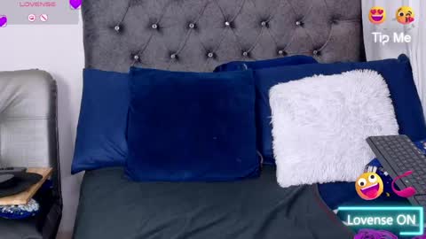 YECENIA - online show from May 2026 05:45:02 AM