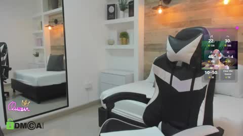 Snapshot of candy_summer28_ chatting on May 2026 07:10:02 PM CANDY online show from May 2026 07:10:02 PM