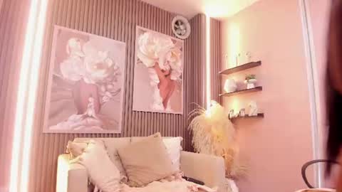 sofia  online show from July 2026 06:47:01 PM