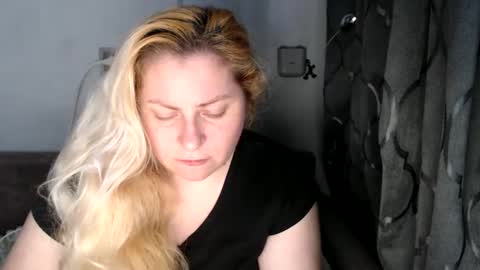 Snapshot of candycream74 chatting on January 2025 10:48:01 AM Laura online show from January 2025 10:48:01 AM