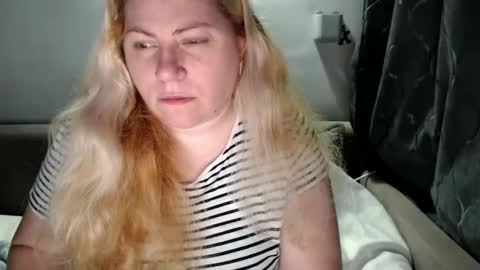 Snapshot of candycream74 chatting on January 2025 05:52:02 AM Laura online show from January 2025 05:52:02 AM