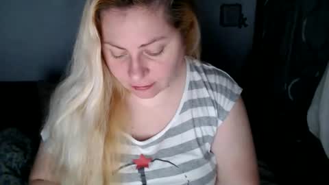 Snapshot of candycream74 chatting on February 2025 02:21:02 PM Laura online show from February 2025 02:21:02 PM