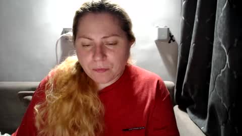 Snapshot of candycream74 chatting on February 2025 10:42:02 PM Laura online show from February 2025 10:42:02 PM