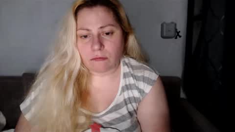 Snapshot of candycream74 chatting on March 2025 07:45:02 PM Laura online show from March 2025 07:45:02 PM