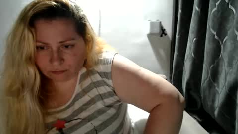 Snapshot of candycream74 chatting on March 2025 02:57:02 AM Laura online show from March 2025 02:57:02 AM