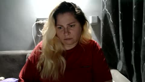 Snapshot of candycream74 chatting on September 2025 09:27:02 PM Laura online show from September 2025 09:27:02 PM